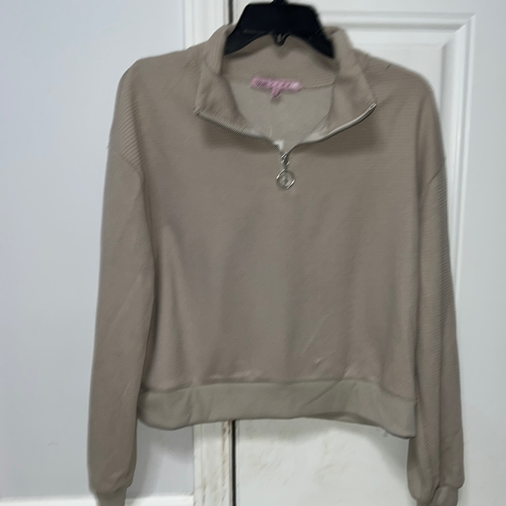 Ivory long sleeve sweater